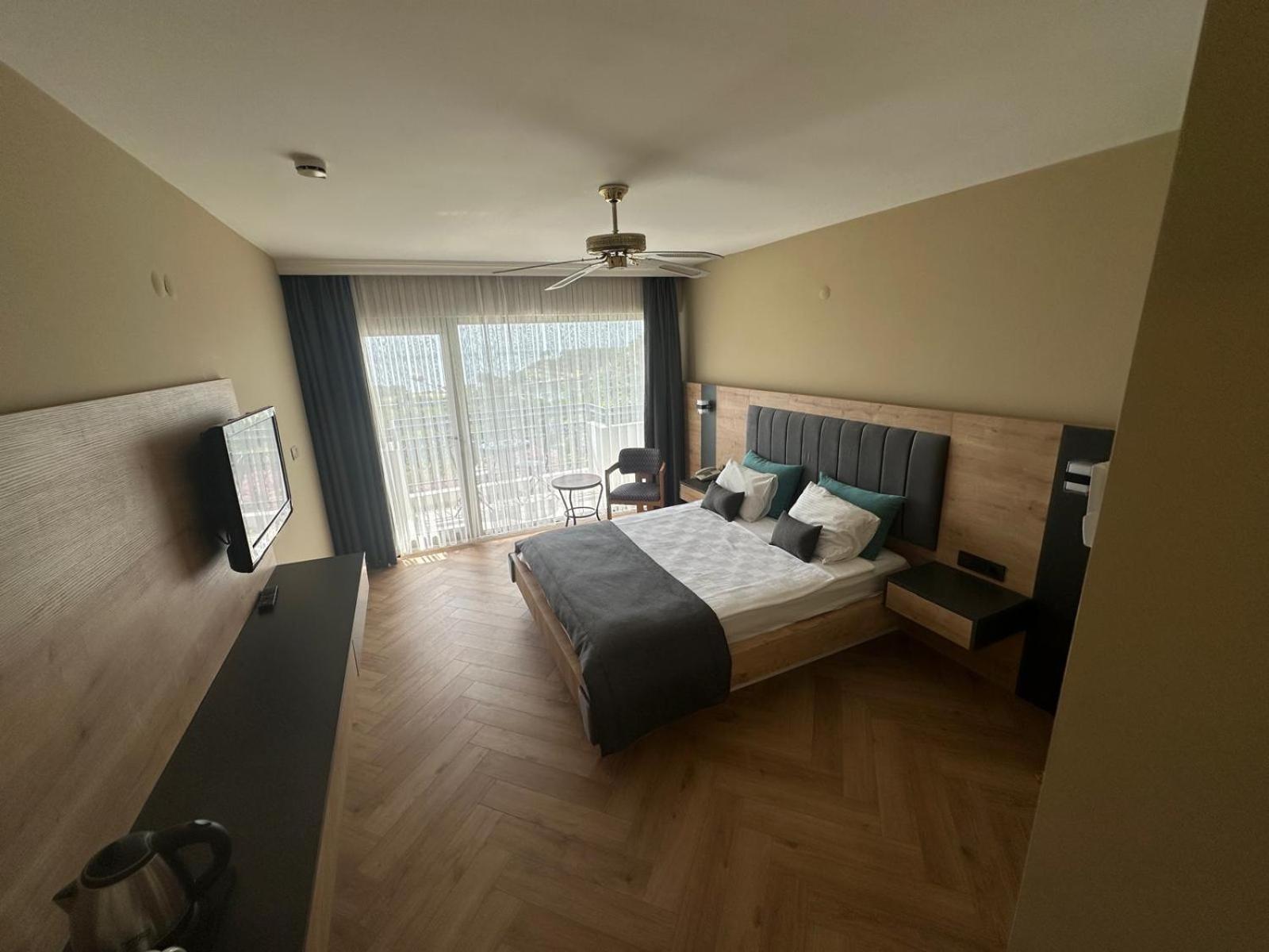 Hotel Carina Kusadasi Exterior photo