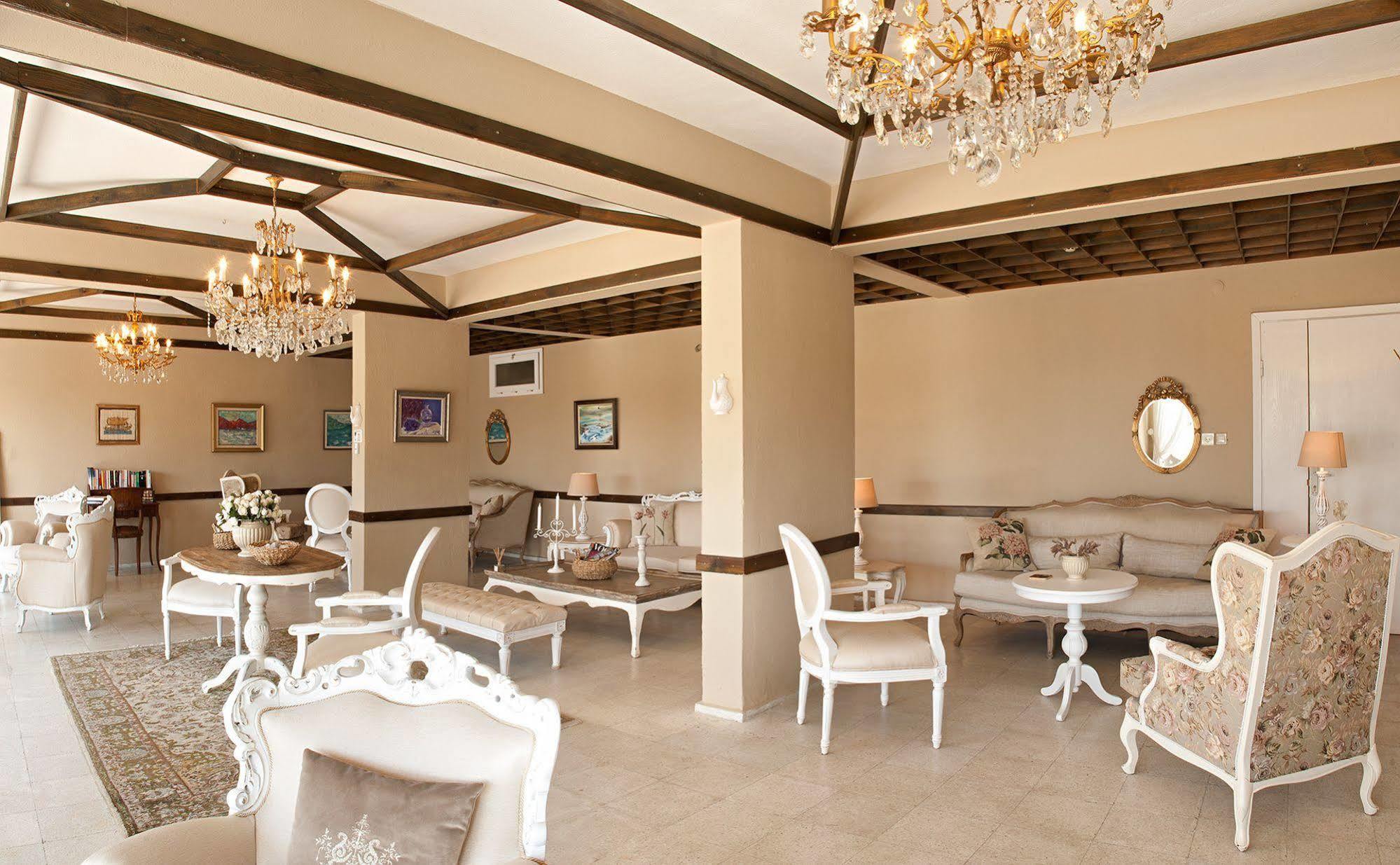 Hotel Carina Kusadasi Exterior photo
