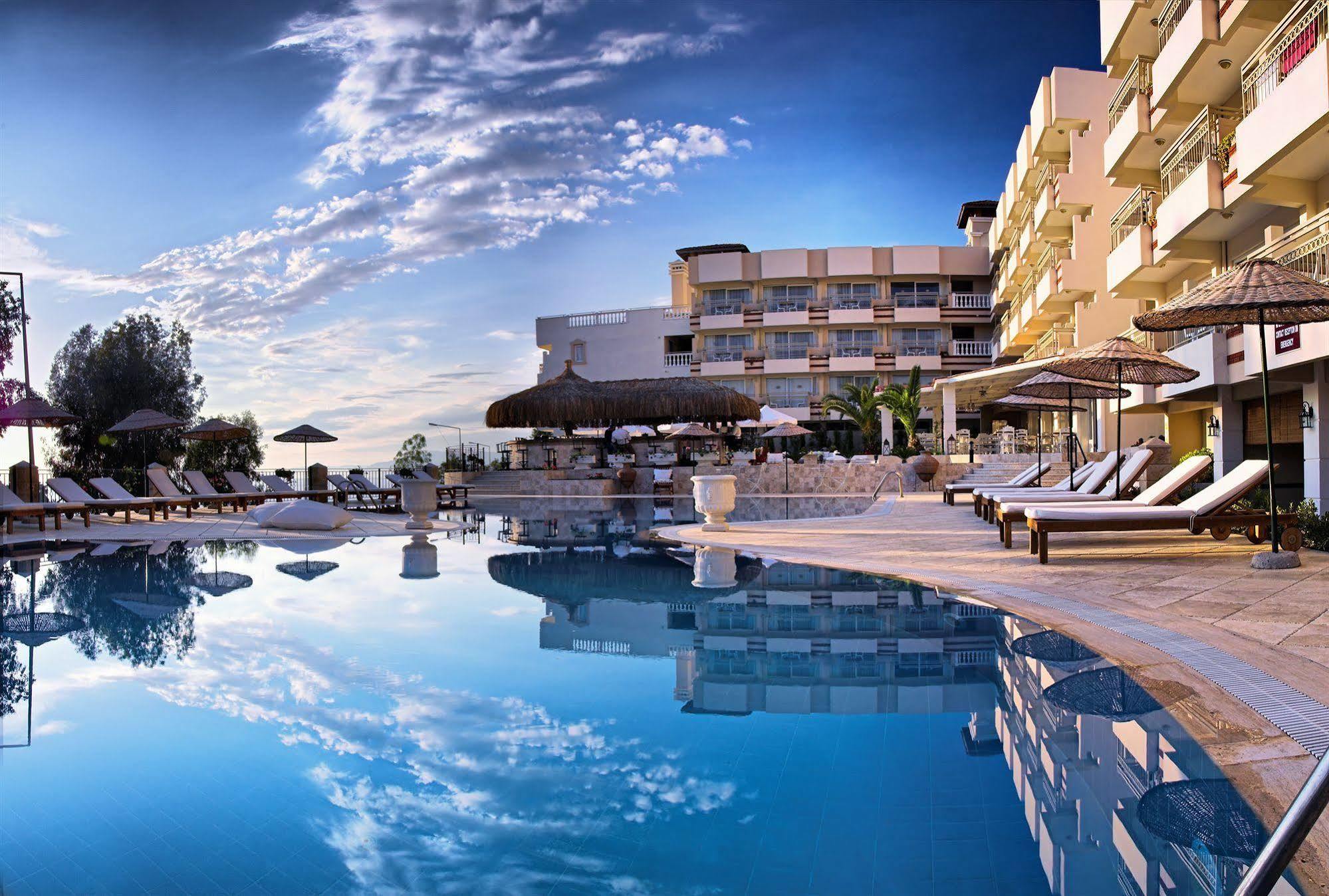Hotel Carina Kusadasi Exterior photo